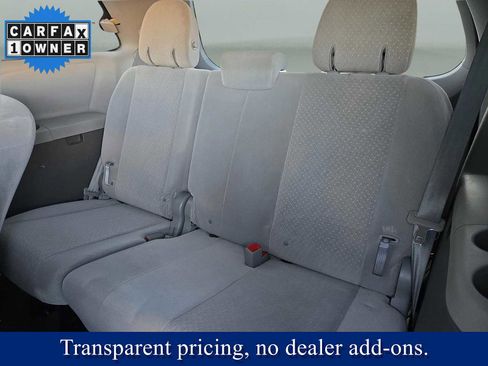 Used 2015 Toyota Sienna LE image 12