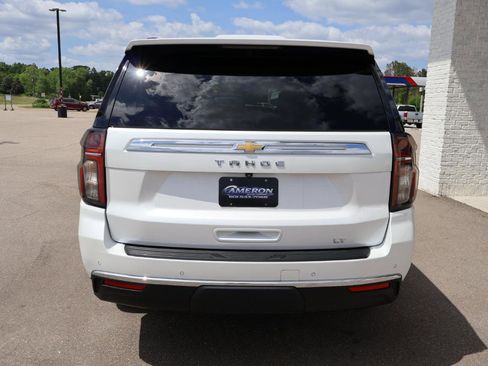 Used 2022 Chevrolet Tahoe LT w/ Luxury Package image 8