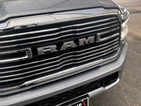 Used 2024 RAM 2500 Laramie AWD/4WD image 30