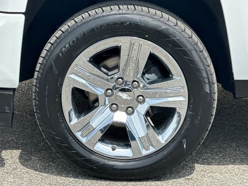 Certified 2018 Chevrolet Silverado 1500 Custom w/ Custom Value Package image 32