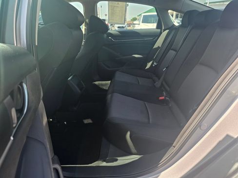 Certified 2018 Honda Accord LX image 11