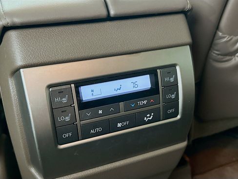 Used 2018 Lexus GX 460 image 28