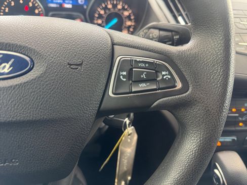 Used 2019 Ford Escape S FWD image 21