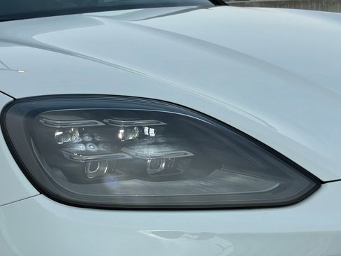 New 2026 Porsche Cayenne image 11
