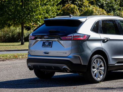 Used 2020 Ford Edge Titanium w/ Cargo Accessory Package image 5