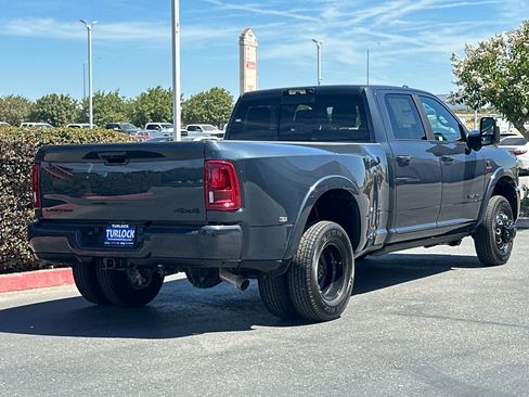 New 2025 RAM 3500 Limited image 4