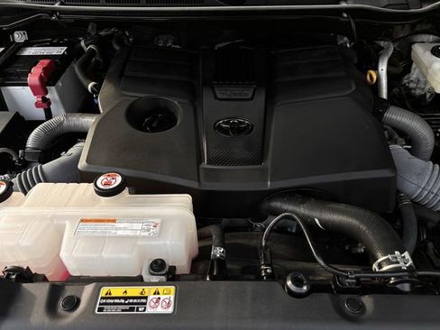 Used 2025 Toyota Tundra SR w/ SR Tow Package image 31