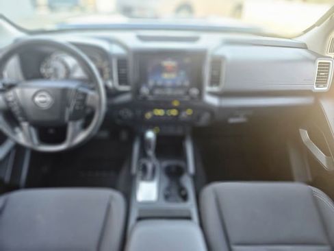 Used 2022 Nissan Frontier SV image 15