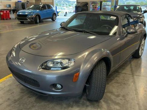 Used 2007 MAZDA MX-5 Miata Touring RWD image 3