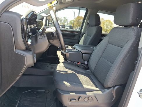 Used 2022 Chevrolet Silverado 1500 LT image 13