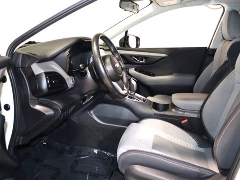 Used 2024 Subaru Outback Premium AWD/4WD image 31