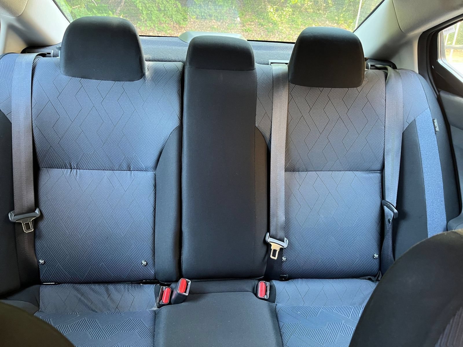 Used 2025 Nissan Versa SV FWD image 39