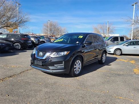Used 2019 Nissan Rogue S image 7