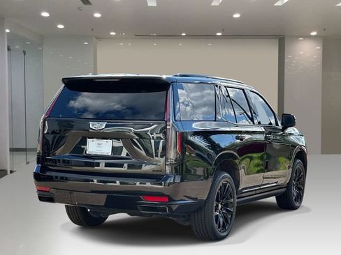 Used 2024 Cadillac Escalade Sport Platinum w/ LPO, ONYX Package AWD/4WD image 4