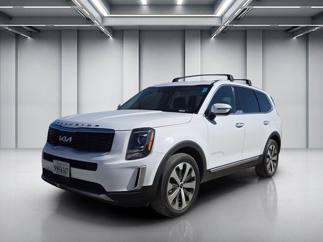 Certified 2022 Kia Telluride S FWD image 3
