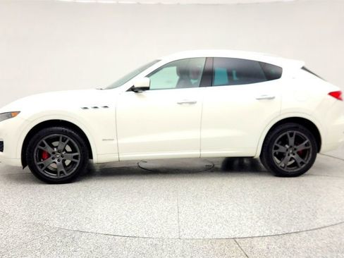 Used 2019 Maserati Levante GranLusso image 8