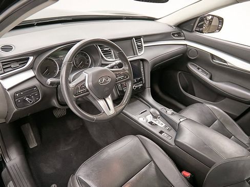 Used 2019 INFINITI QX50 Essential w/ Premium Heat Package image 12