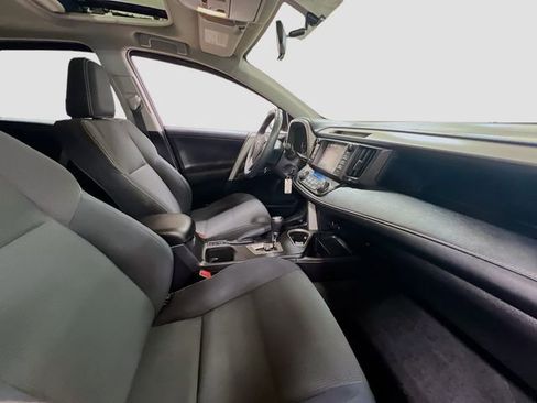 Used 2016 Toyota RAV4 XLE FWD image 27