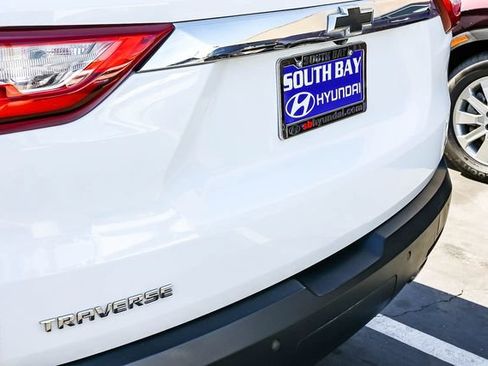 Used 2019 Chevrolet Traverse LT FWD image 7