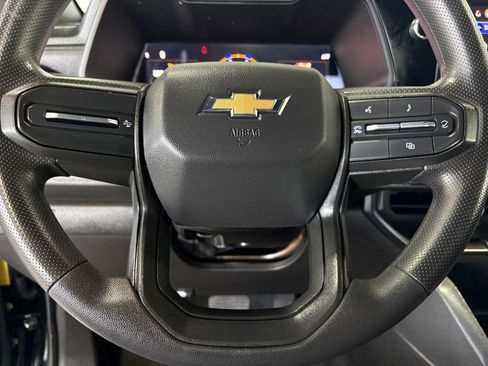 Used 2024 Chevrolet Colorado W/T image 17