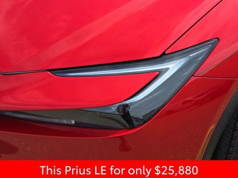 Used 2024 Toyota Prius LE FWD image 35