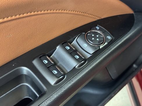 Used 2019 Ford Fusion Titanium image 9