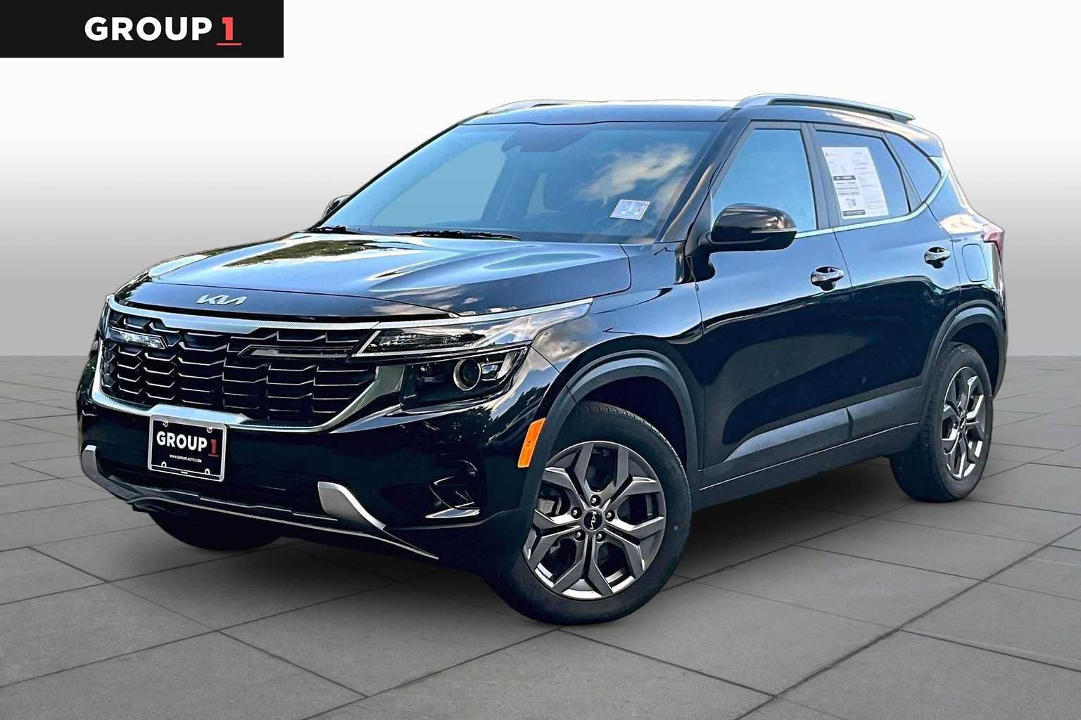 Used 2024 Kia Seltos S AWD/4WD image 1