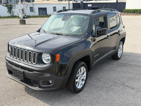 Used 2015 Jeep Renegade Latitude w/ Popular Equipment Group AWD/4WD image 1