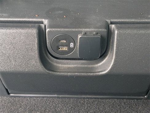 Used 2023 Ford F150 XLT image 15