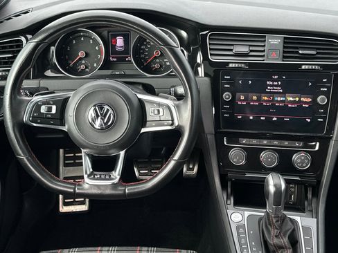 Used 2018 Volkswagen GTI SE image 14