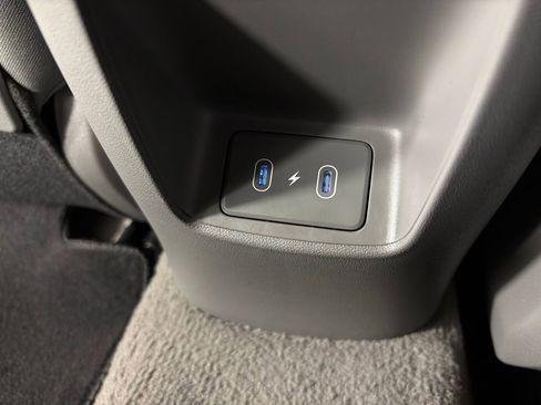 Used 2024 Hyundai Elantra Blue image 34