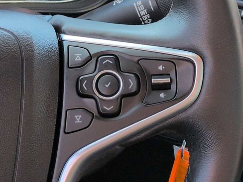 Used 2014 Buick Regal image 25