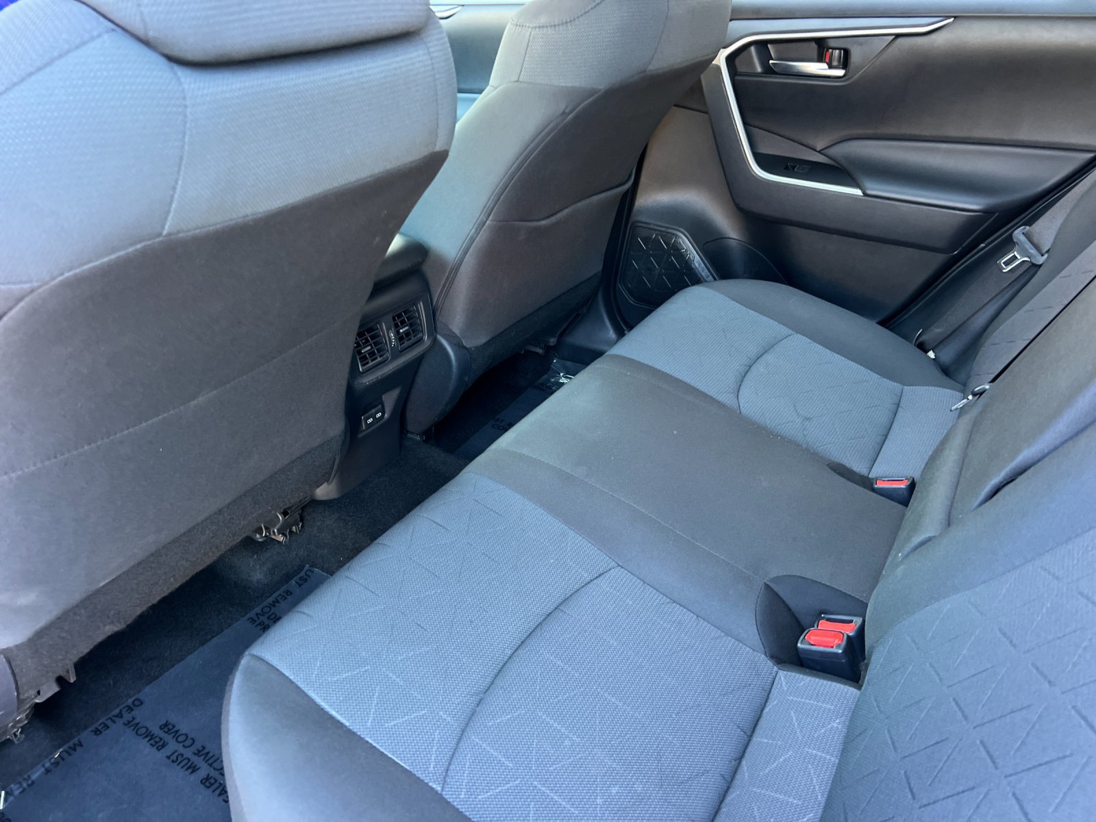 Used 2025 Toyota RAV4 XLE AWD/4WD image 11