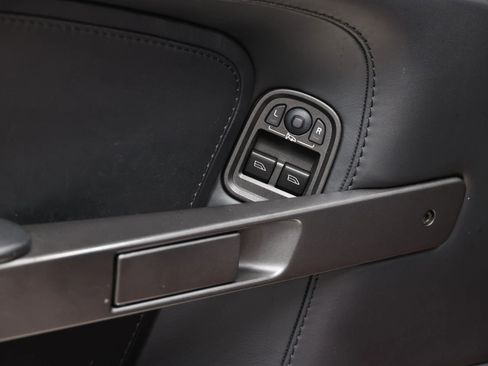 Used 2008 Aston Martin V8 Vantage Roadster RWD image 10