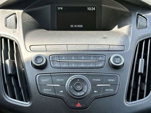 Used 2018 Ford Focus SE FWD image 10
