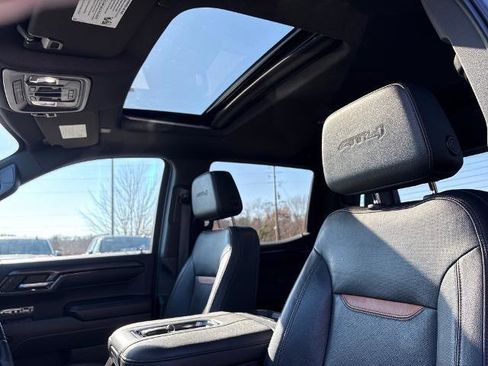 Used 2022 GMC Sierra 1500 AT4 w/ AT4 Premium Package image 19