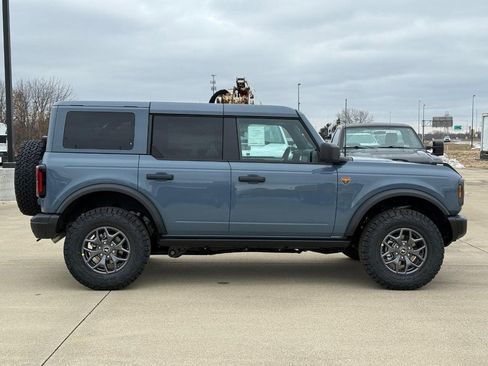 New 2025 Ford Bronco Badlands image 34