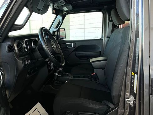 Used 2022 Jeep Wrangler Unlimited Sport image 24