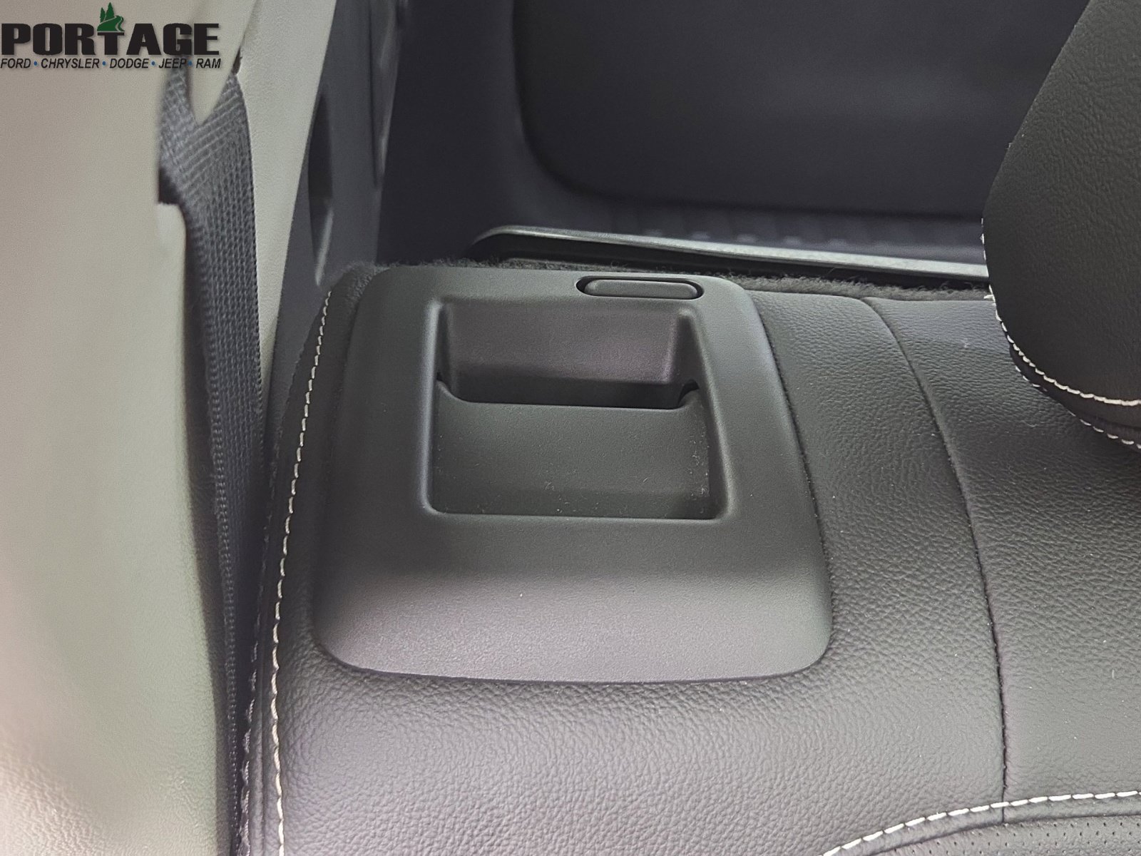 Used 2023 GMC Terrain Denali w/ LPO, Floor Liner Package AWD/4WD image 44