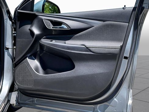 Used 2025 Buick Envista Avenir FWD image 24