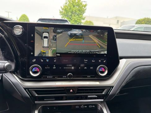 Certified 2026 Lexus TX 500h AWD w/ Technology Package image 28