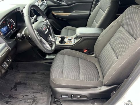 Used 2023 GMC Acadia SLE w/ Driver Convenience Package image 17