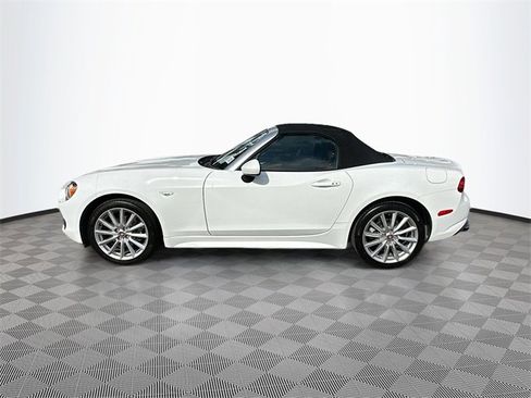 Certified 2020 FIAT 124 Spider Lusso w/ Convenience Group image 4