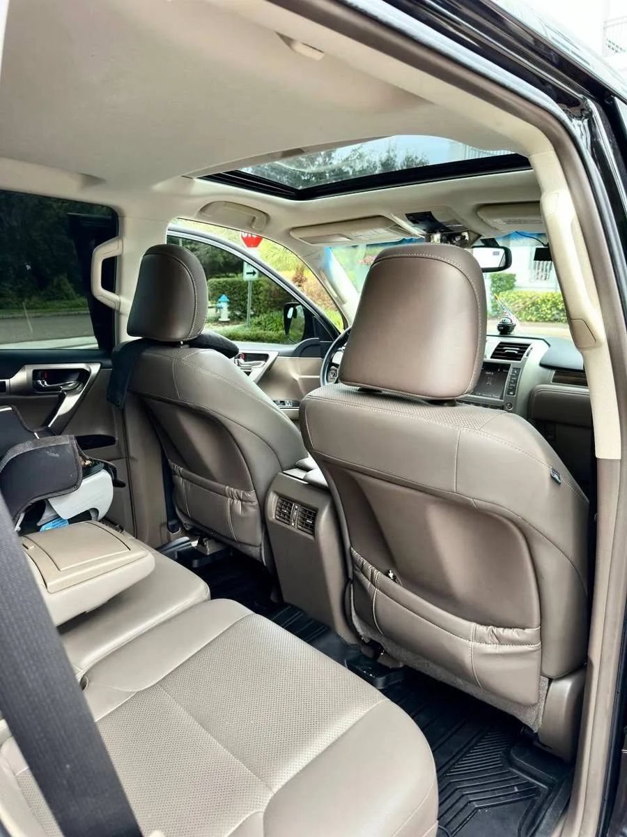Used 2016 Lexus GX 460 AWD/4WD image 7