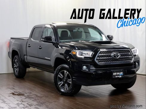 Used 2016 Toyota Tacoma TRD Sport AWD/4WD image 1