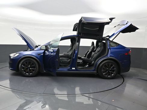 Used 2022 Tesla Model X AWD/4WD image 34