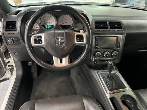 Used 2012 Dodge Challenger R/T RWD image 8