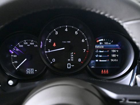 Certified 2026 Porsche Macan AWD/4WD image 13