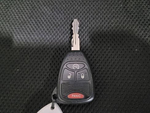 Used 2015 Jeep Compass Latitude image 32