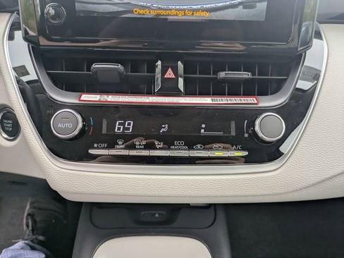 New 2026 Toyota Corolla LE FWD image 21